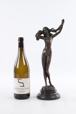 Lot 139 - JEAN PATOU, A 20TH CENTURY ART NOUVEAU FIGURAL BRONZE