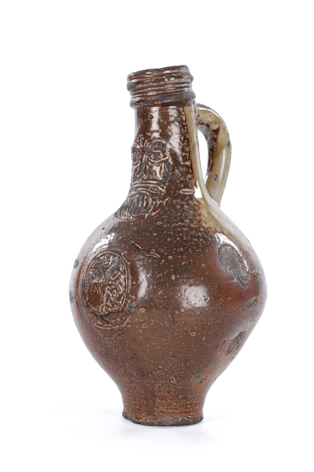 Lot 25 - A 17TH CENTURY RHENISH BELLARMINE JUG