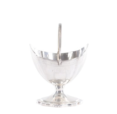 Lot 400 - A GEORGE III SCOTTISH SILVER SUGAR BOWL