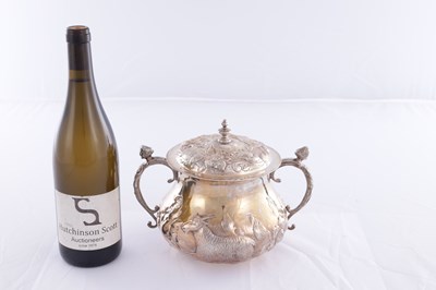 Lot 414 - A CHARLES II STYLE SILVER TWO-HANDLED COVERED PORRINGER