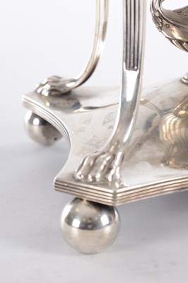 Lot 429 - A GEORGE III SHERATON STYLE SILVER TEA URN