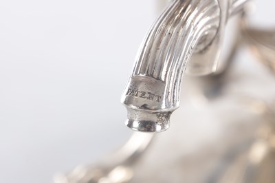 Lot 429 - A GEORGE III SHERATON STYLE SILVER TEA URN