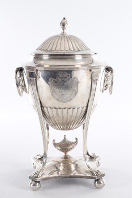 Lot 429 - A GEORGE III SHERATON STYLE SILVER TEA URN