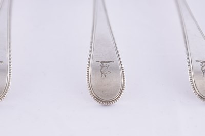 Lot 466 - A SET OF SIX GEORGE III SILVER DESSERT SPOONS