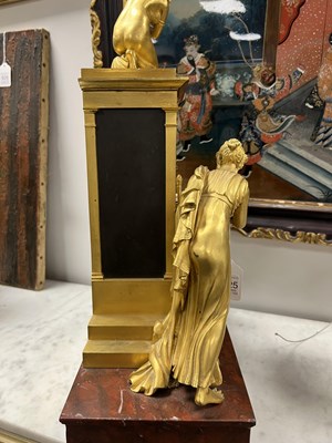 Lot 1025 - BARWISE, LONDON. AN EARLY 19TH CENTURY REGENCY ORMOLU AND ROUGE MARBLE MANTEL CLOCK