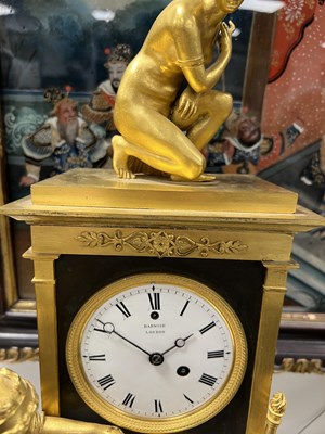 Lot 1025 - BARWISE, LONDON. AN EARLY 19TH CENTURY REGENCY ORMOLU AND ROUGE MARBLE MANTEL CLOCK