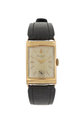 Lot 352 - A GENTLEMAN'S VINTAGE 9CT GOLD HELVETIA WRISTWATCH