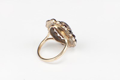 Lot 190 - A LATE 19TH CENTURY GARNET CLUSTER RING