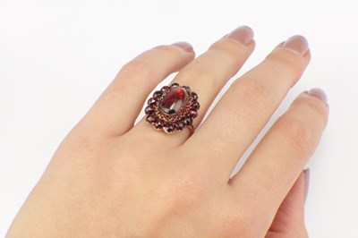 Lot 190 - A LATE 19TH CENTURY GARNET CLUSTER RING