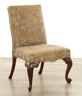 Lot 1185 - A GOOD GEORGE II WALNUT UPHOLSTERED SIDE CHAIR