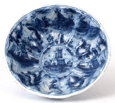 Lot 54 - A 19TH CENTURY BLUE AND WHITE ITALIAN FAIENCE...
