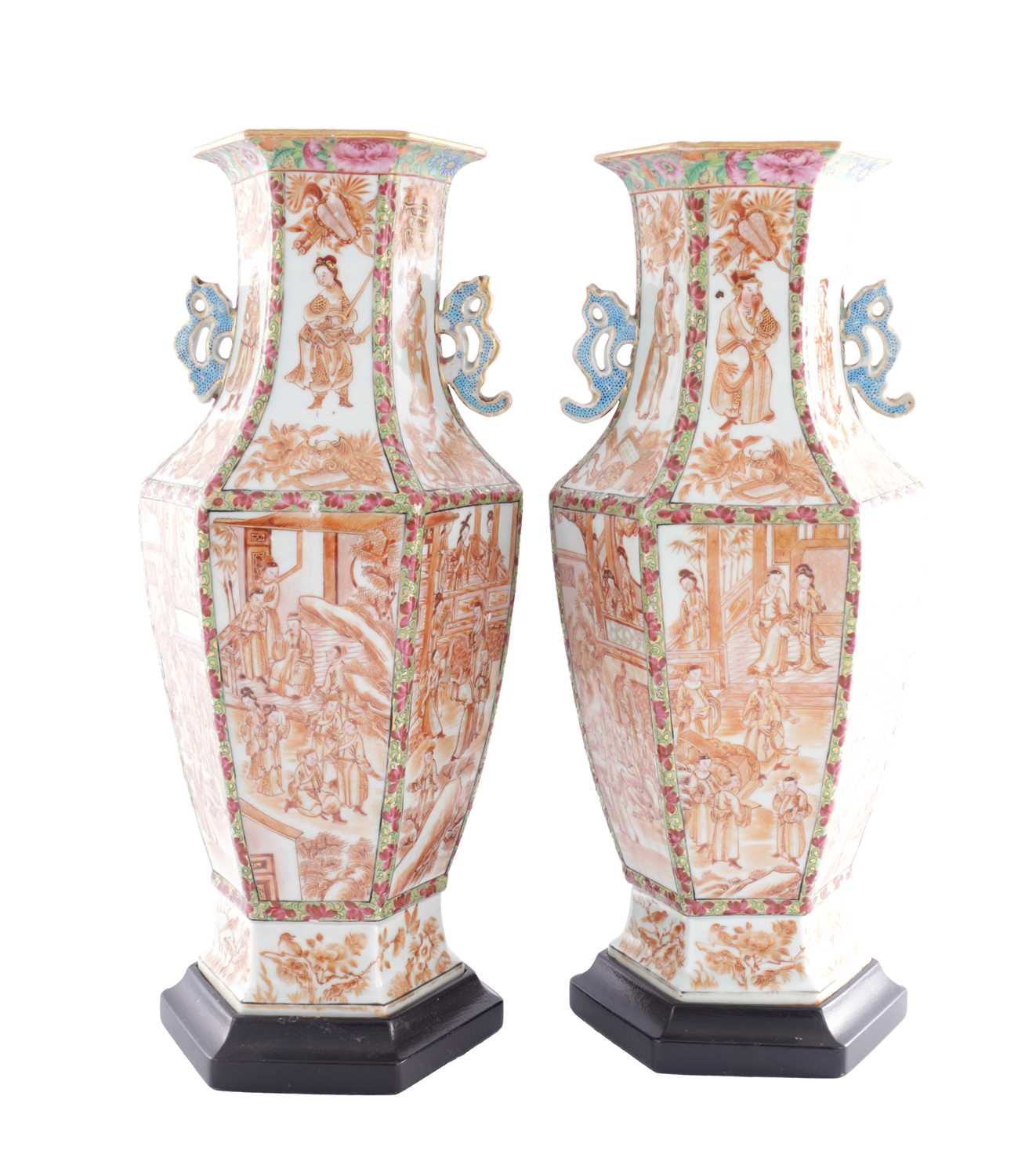 Lot 86 - A PAIR OF 18TH CENTURY CANTONESE CHINESE VASES