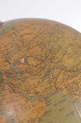 Lot 757 - A 20TH CENTURY TERRESTRIAL GLOBE WITH COMPASS
