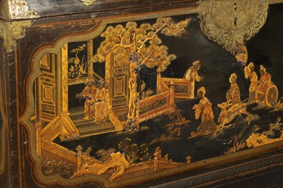 Lot 1274 - A LARGE QUEEN ANNE ENGLISH JAPANNED LACQUERWORK DOMED TRUNK