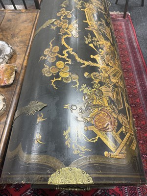 Lot 1274 - A LARGE QUEEN ANNE ENGLISH JAPANNED LACQUERWORK DOMED TRUNK