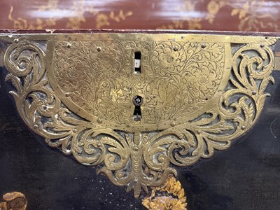 Lot 1274 - A LARGE QUEEN ANNE ENGLISH JAPANNED LACQUERWORK DOMED TRUNK