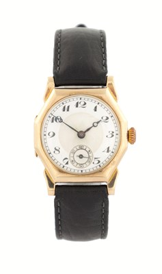 Lot 292 - A GENTLEMAN'S VINTAGE 9CT GOLD WRISTWATCH