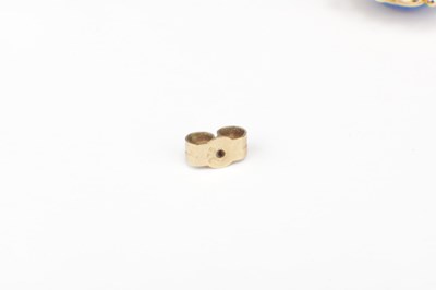 Lot 238 - TWO 9CT GOLD PENDANTS AND A PAIR OF 9CT GOLD EARRINGS