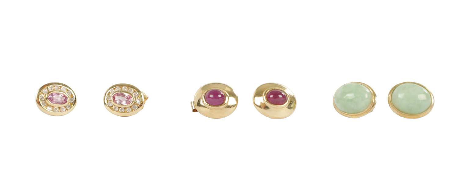 Lot 260 - A COLLECTION OF THREE PAIRS OF 9CT GOLD EARRINGS