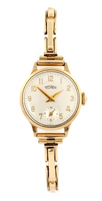 Lot 295 - A 9CT GOLD LADIES' WRISTWATCH