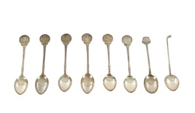 Lot 382 - A SET OF EIGHT SILVER GOLFING TEASPOONS
