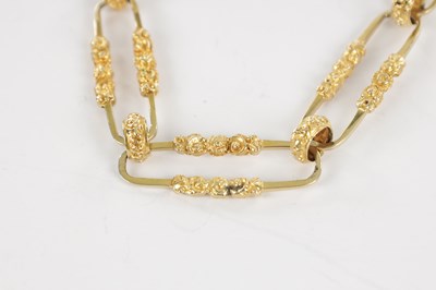 Lot 199 - AN UNUSUAL 15CT GOLD VICTORIAN NECKLACE