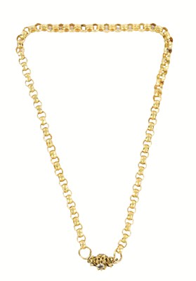 Lot 212 - A GEORGIAN 15CT GOLD BELCHER CHAIN WITH AMETHYST CLASP