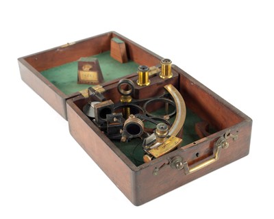 Lot 767 - A 19TH CENTURY LACQUERED BRASS SEXTANT