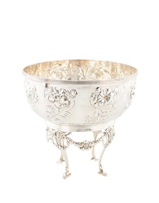Lot A LATE VICTORIAN SILVER PEDASTAL BOWL