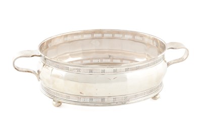 Lot A 20TH CENTURY SILVER HANDLED SERVING DISH