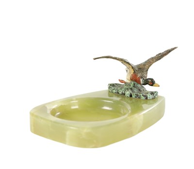 Lot ATT. FRANZ BERGMAN. A 20TH CENTURY AUSTRIAN COLD PAINTED BRONZE AND ONYX DESK TIDY