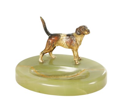 Lot ATT. FRANZ BERGMAN. A 20TH CENTURY AUSTRIAN COLD PAINTED BRONZE AND ONYX DESK TIDY