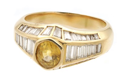 Lot A LADY'S ART DECO 18CT GOLD DIAMOND AND YELLOW SAPPHIRE RING