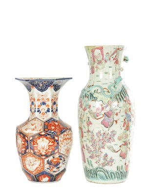 Lot A 19TH CENTURY CHINESE FAMILLE ROSE VASE AND A 19TH CENTURY IMARI VASE
