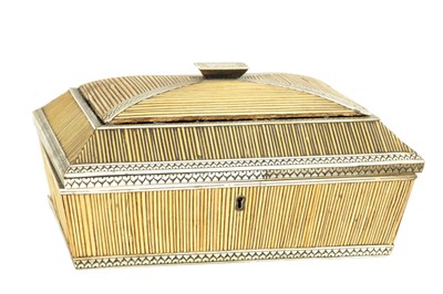 Lot A 19TH CENTURY ANGLO-INDIAN VIZAGAPATAM PORCUPINE QUILL CASKET