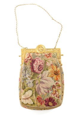 Lot A FINE 19TH CENTURY FRENCH 18CT GOLD MOUNTED TAPESTRY PURSE
