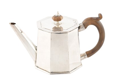 Lot A LATE 18TH CENTURY SILVER TEAPOT
