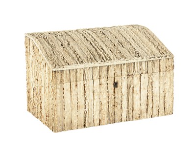 Lot A 19TH CENTURY ANGLO INDIAN VIZAGAPATAM STAG HORN STATIONARY BOX