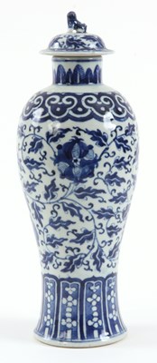 Lot 71 - A 19TH CENTURY CHINESE BLUE AND WHITE TAPERING...