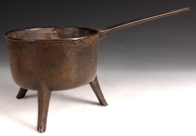 Lot 580 - A 17th Century oversized Cast Bronze SKILLET...