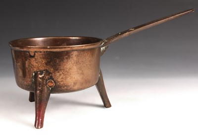 Lot 582 - A 17th Century large Cast Bronze SKILLET on...