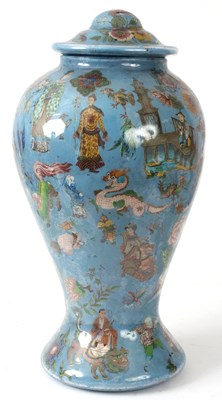 Lot 89 - A 19TH CENTURY CHINESE DECALCOMANIAN GLASS...