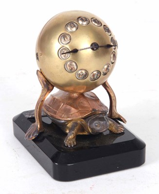 Lot 359 - A SMALL NOVELTY DESK CLOCK in the form of a...