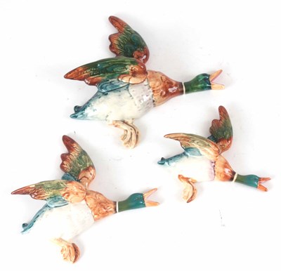 Lot 491 - A SET OF THREE BESWICK WALL HANGING MALLARD...