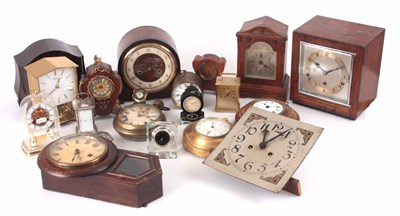 Lot 51 - A SELECTION OF 20 CLOCKS