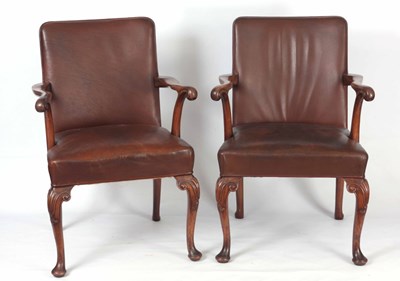 Lot 1024 - A PAIR OF 20TH CENTURY QUEEN ANNE STYLE...