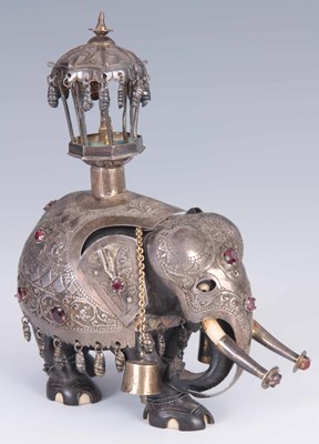 Lot 103 - A 19TH CENTURY INDIAN SILVER MOUNTED JEWELED...