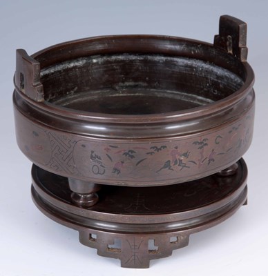 Lot 134 - A 19TH CENTURY CHINESE BRONZE CENSER ON STAND...