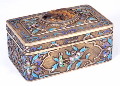 Lot 139 - A CHINESE SILVER GILT AND ENAMEL BOX WITH...