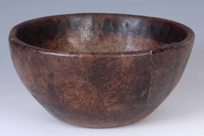 Lot 445 - AN EARLY ROOTWOOD DEEP TREENWARE KITCHEN BOWL...